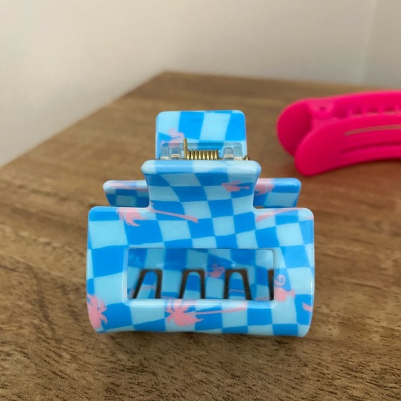 SOLD - Kitsch Barbie Inspired Hair Clips Set - Picture 9 of 13